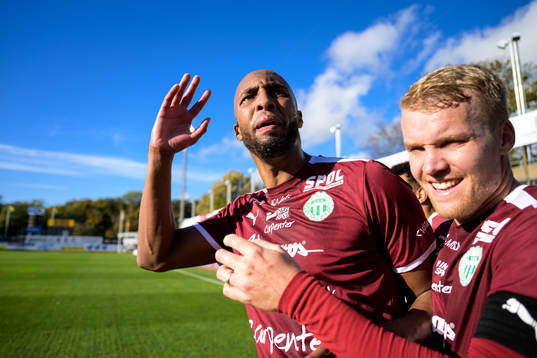 Västerås SKs Jabir Abdihakim Ali jublar