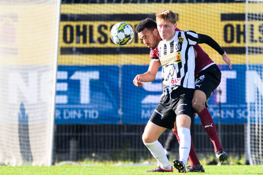 Västerås SKs Alex Douglas och Landskronas Adam Egnell