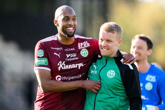 Västerås SKs Jabir Abdihakim Ali jublar