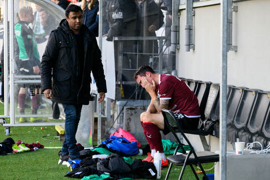Västerås SKs Filip Tronet deppar