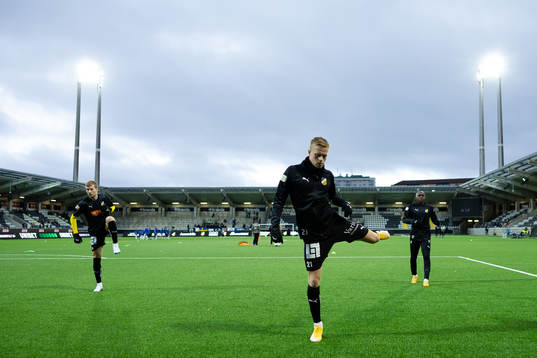 Häckens Tomas Olai Totland innan fotbollsmatchen i