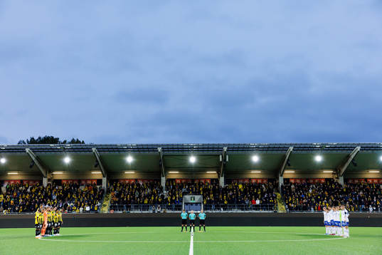 Tyst minut innan fotbollsmatchen i Allsvenskan mellan