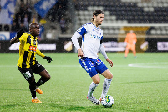 Häckens Edward Chilufya och IFK Norrköpings Arnor