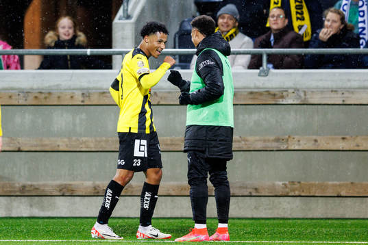 Häckens Momodou Lamin Sonko jublar