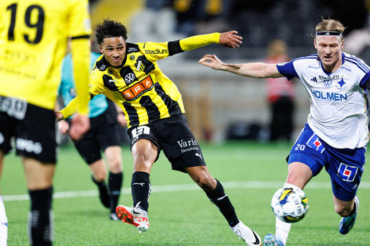 Häckens Momodou Lamin Sonko gör 4-1