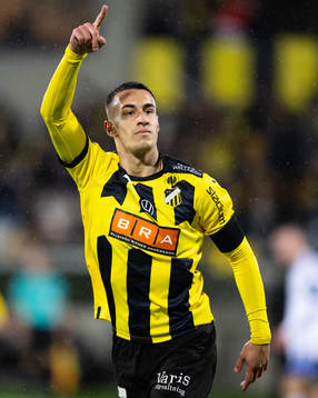 Häckens Srdjan Hrstic jublar