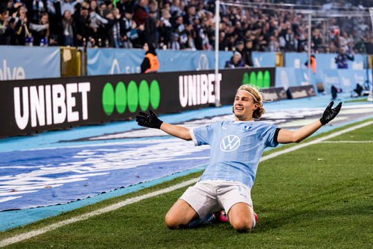 Malmö FFs Sebastian Nanasi jublar