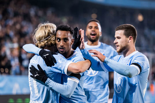 Malmö FFs Sebastian Nanasi och Taha Ali jublar