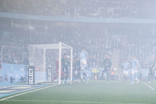 Varbergs Mads Borchers och Malmö FFs Pontus Jansson
