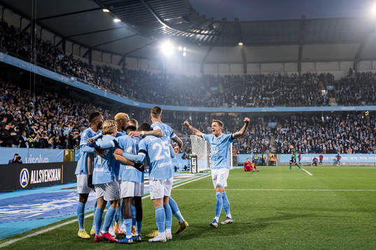 Malmö FFs spelare jublar