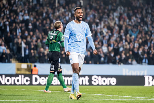Malmö FFs Isaac Kiese Thelin jublar