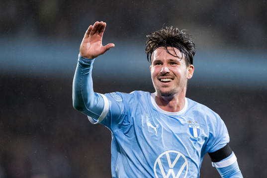 Malmö FFs Stefano Vecchia jublar