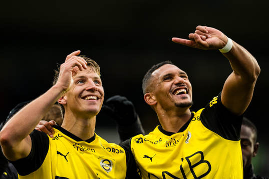 Bläddra bland fler bilder av Football, Eliteserien, Lillestrøm - Vålerenga