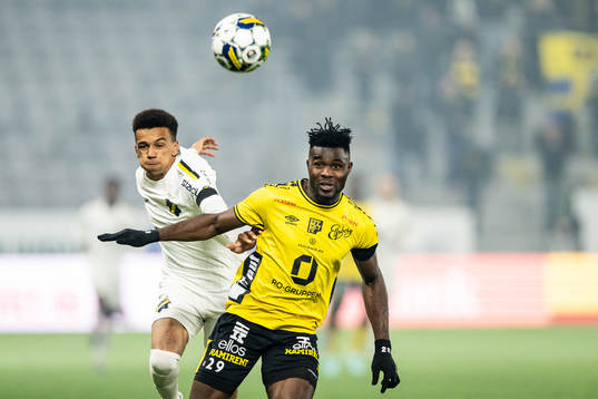 AIKs Rui Modesto och Elfsborgs Ibrahim Buhari