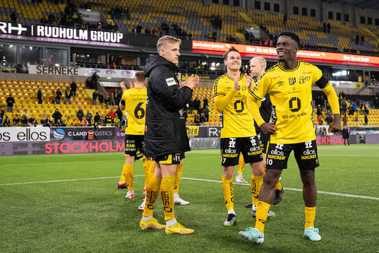 Elfsborgs spelare jublar