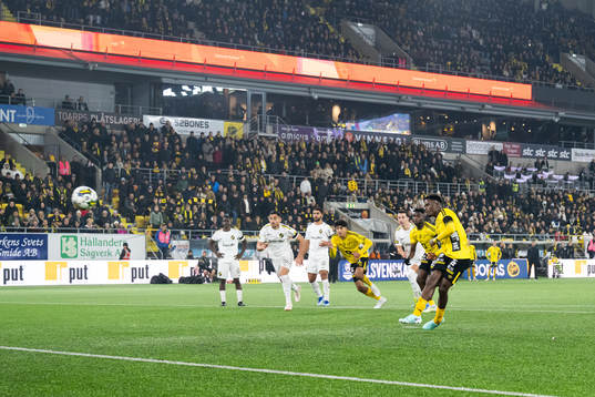 Elfsborgs Michael Baidoo gör 3-0 på straff