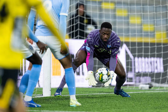 Malmö FFs målvakt Ismael Diawara