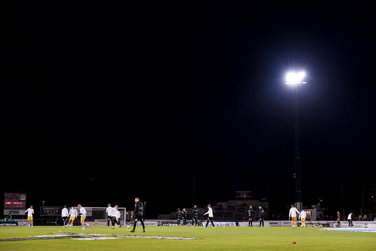 Göteborgs spelare värmer upp före fotbollsmatchen i