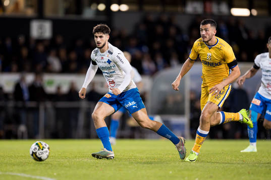 Värnamos Emin Grozdanic och IFK Göteborgs Astrit Selmani