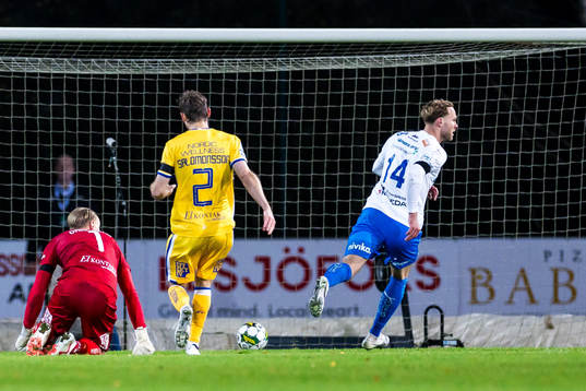Värnamos Gustav Engvall gör 1-1