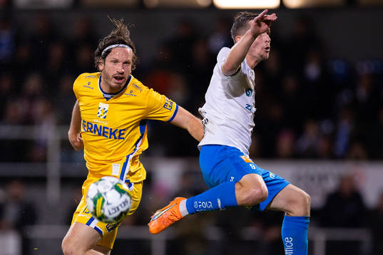 IFK Göteborgs Gustav Svensson och Värnamos Oscar Johansson