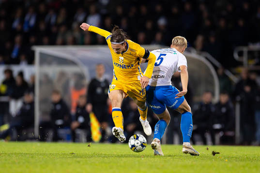IFK Göteborgs Lucas Kåhed och och Värnamos Victor Larsson
