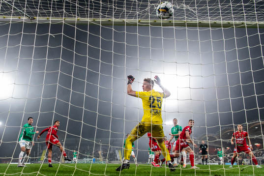Jönköpings Södras Alexander Berntsson gör 1-0 bakom