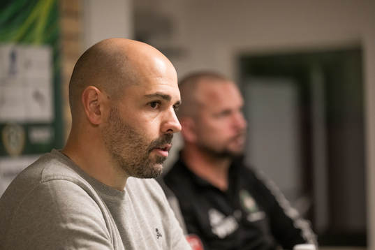 Jönköpings Södras tränare Oscar Garcia och Skövde AIKs