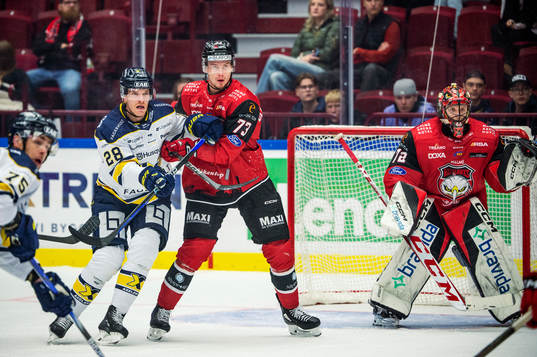 HV71s Joonas Nättinen mot Malmö Redhawks Adam Ollas