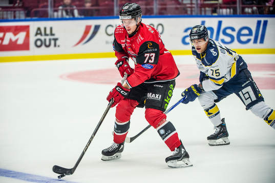 Malmö Redhawks Adam Ollas Mattsson mot HV71s Radan Lenc