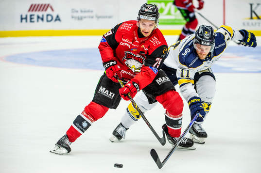 Malmö Redhawks Jakub Galvas mot HV71s Simon Önerud