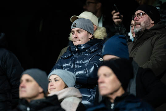 Djurgårdens Noel Milleskog på läktaren