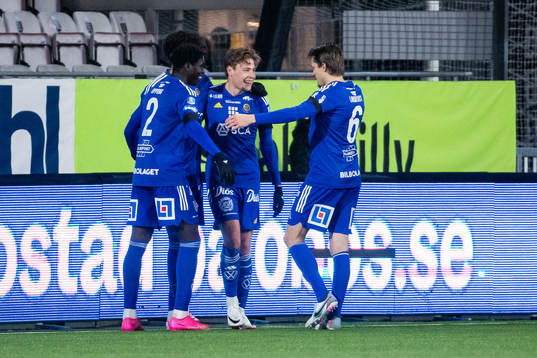 GIF Sundsvalls Jesper Carström jublar