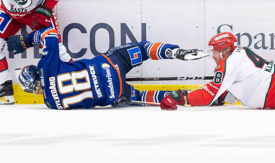 Växjös Marcus Sylvegård och Frölundas Carl Klingberg