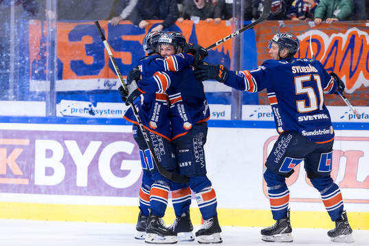 Växjös Victor Stjernborg jublar