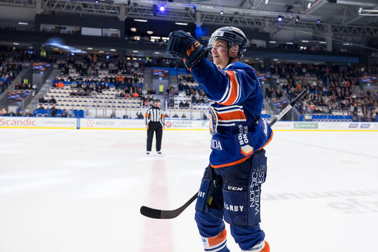 Växjös Victor Stjernborg jublar