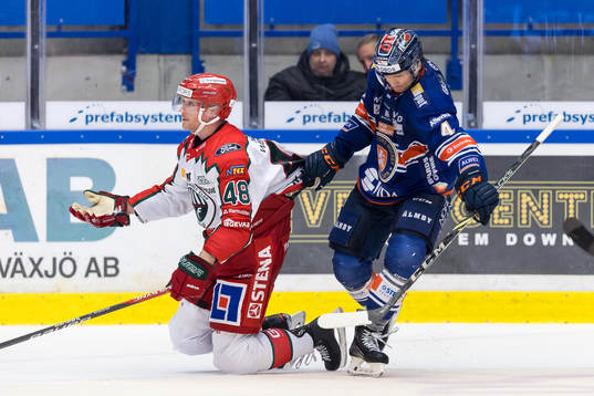 Frölundas Carl Klingberg och Växjös Keegan Lowe
