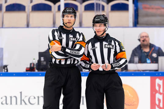 Domare Andreas Harnebring och Domare Alexander Österberg