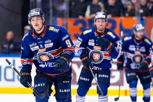 Växjös Victor Stjernborg jublar