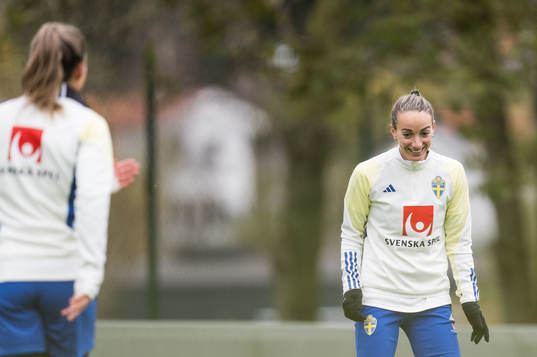 Kosovare Asllani of Sweden