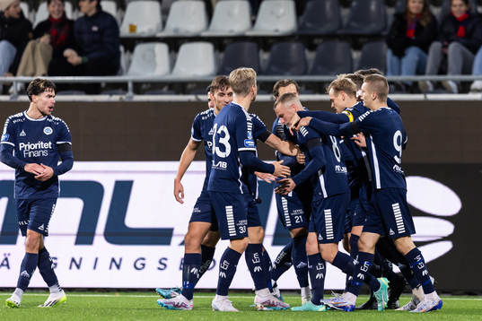 Utsiktens Jesper Brandt jublar