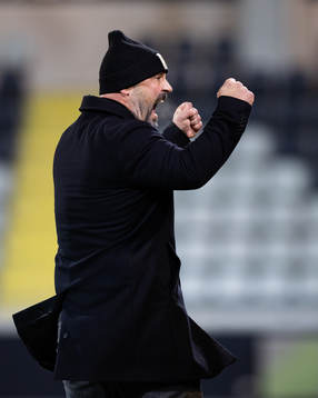 Utsiktens manager Bosko Orovic jublar