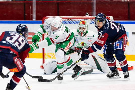 Rögles Ludvig Claesson och Linköpings Vilmos Gallo