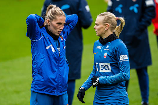Mimmi Löfwenius Veum and Karina Sævik of the Norwegian