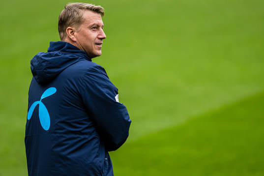 Leif Gunnar Smerud, head coach of the Norwegian women's