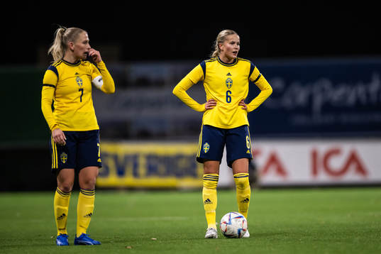 Tuva Skoog and Sara Frigren of Sweden