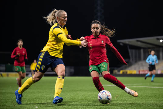 Tuva Skoog of Sweden and Ana Riberio of Portugal