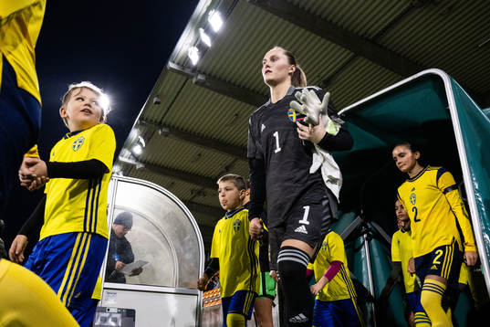 Goalkeeper Julia Cavander of Sweden