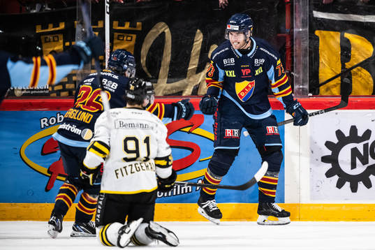 Bläddra bland fler bilder av Ishockey, Hockeyallsvenskan, Djurgården - AIK