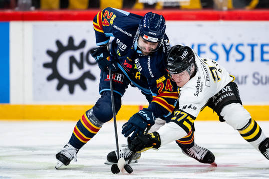 Djurgårdens Ludvig Rensfeldt och AIKs Christoffer Björk